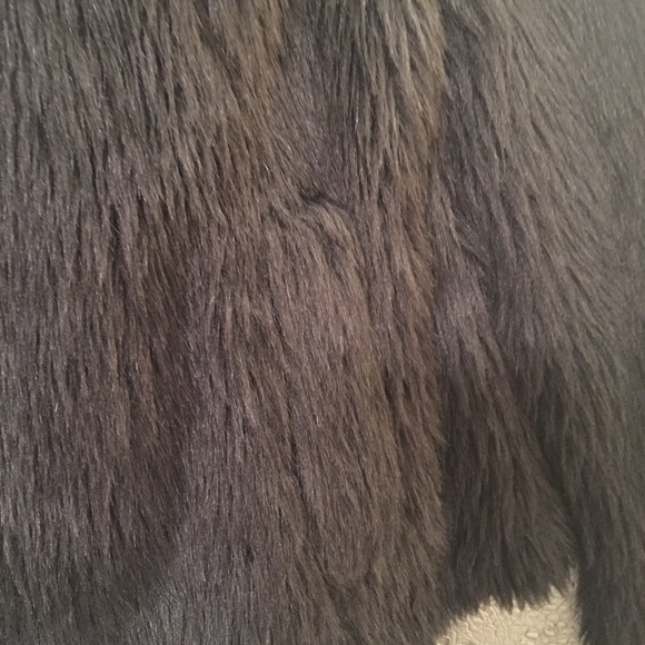 Paris Blues Sz Medium faux fur jacket. Pockets . - Picture 3 of 5